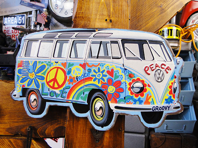 ラブ＆ピース ワーゲンバス エンボス ティンサインの通販・販売