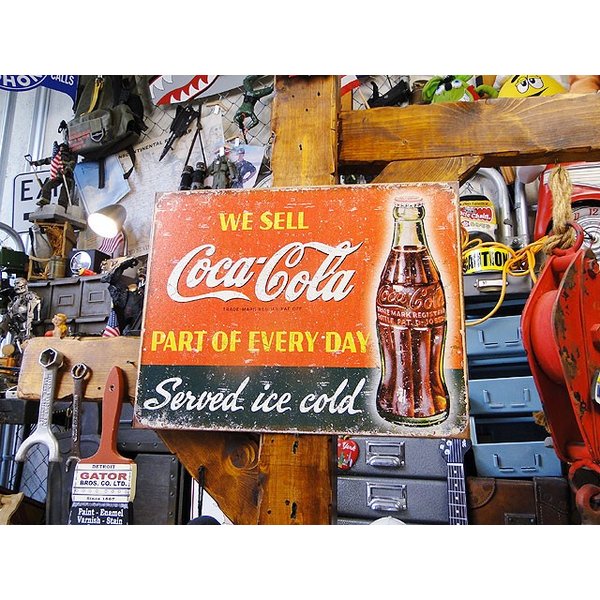 コカ・コーラ ブリキ看板 （パート・オブ・エブリデイ）の通販