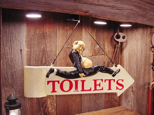 トイレはこちら！ボード|トイレマット/トイレブラシ|生活雑貨/キッチン雑貨