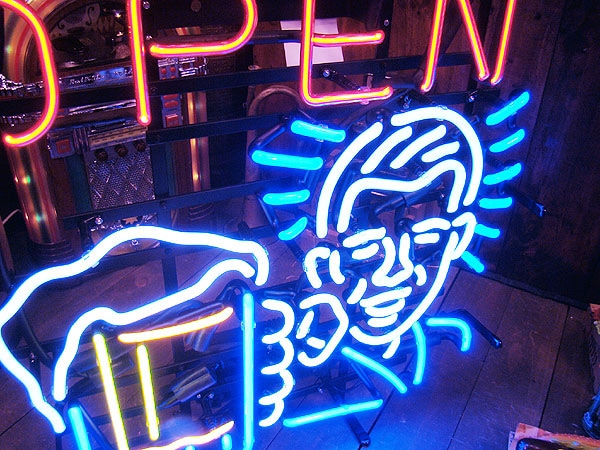 ビールで乾杯！ ネオン管の通販・販売 | アメリカ雑貨のテーマパーク