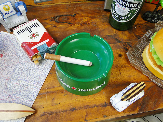 希少 60s Heineken 灰皿 CASTLE CERAMICS ハイネケン 希少 60s Heineken 灰皿 CASTLE CERAMICS ハイネケン 希少 60s