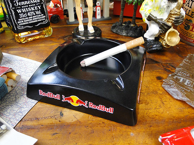 マールボロマルボロ スチール製灰皿 非売品 未使用 マールボロ