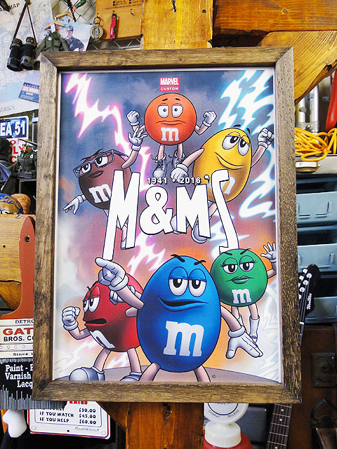 MARVEL　木製パネル　アメリカ直輸入　ポスター ポスターフレーム （m&m's/マーベルヒーローズ） ポスター＆木製