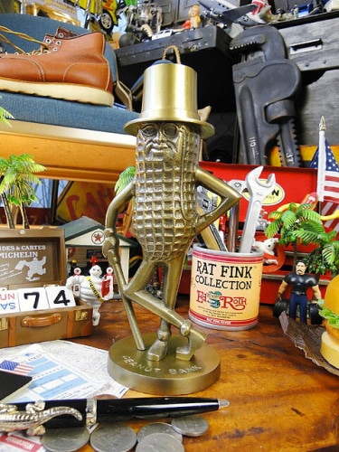 ミスターピーナッツ　ヴィンテージコレクション　コインバンク　（ブラスゴールド）|フィギュア/ぬいぐるみ|もはや店長すら迷子になるアメ雑ジャングル！インテリア雑貨