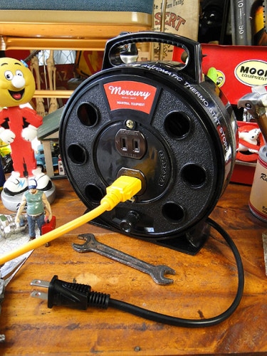 マーキュリー　ポータブル延長コードリーラー　5m　（ブラック）|生活雑貨/キッチン雑貨