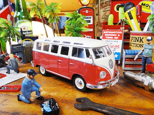 マイスト フォルクスワーゲン ワーゲンバス　ダイキャストミニカー 1/25スケール |ミニカー/モデルカー/バイク/飛行機|男の秘密基地作りに！ガレージング雑貨