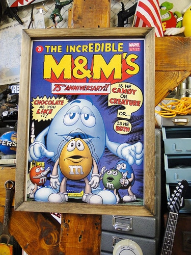 ポスターフレーム　（m&m's/イエロー75周年）　ポスター＆木製フレームのセット|m&m'sグッズ|カンパニーグッズ