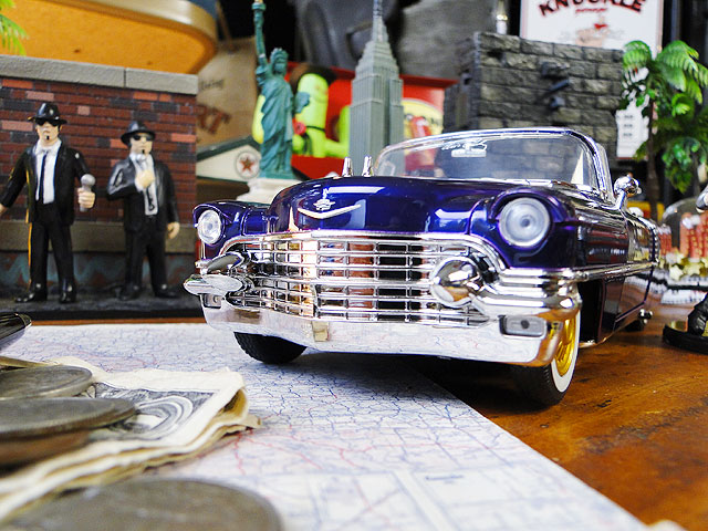 【mini】エルビス・プレスリー キャデラック ミニカー 楽天市場】JADATOYS 1/24 エルヴィス プレスリー パープル