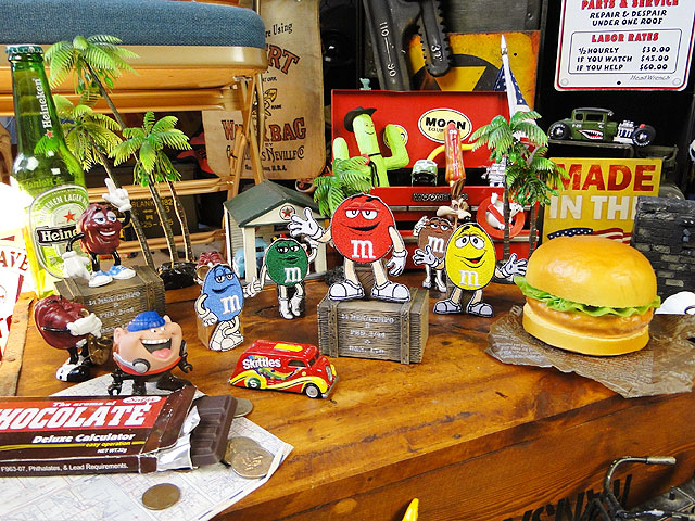 m&m's キャラクターワッペン Lサイズ （レッド）の通販・販売