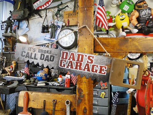 アメリカのノコギリ　ハンギングサイン　（お父さんのガレージ）|ガレージ演出グッズ/道具/工具|男の秘密基地作りに！ガレージング雑貨