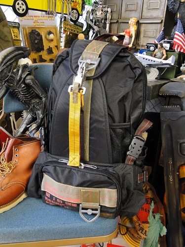 フライングボディバッグ　リュック/バックパック　（ブラック）|バッグ/トート/リュック/ポーチ|男の秘密基地作りに！ガレージング雑貨