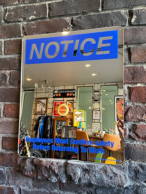 アメリカの工事現場や工場で使われてる ミラーサイン （ノーティス）の