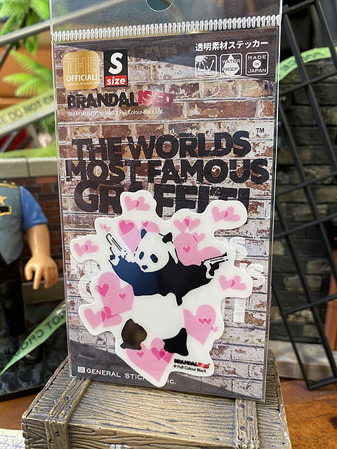 バンクシー ストリートアート オフィシャルステッカー （パンダガンズ