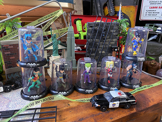 Domez ドーミーズ コレクタブルフィギュア バットマン コレクション 単品 （ランダムアソート）の通販・販売 |  アメリカ雑貨のテーマパーク！キャンディタワー Playhouse 公式ライセンスDCコミックス バットマンコレクション キッズ用 Mini Puzzle PUZ-7004E