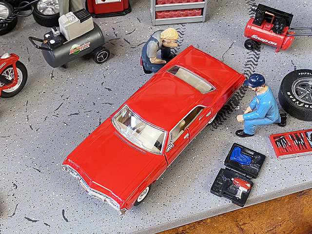 1967年 シボレー インパラ ダイキャストミニカー 1/43スケール