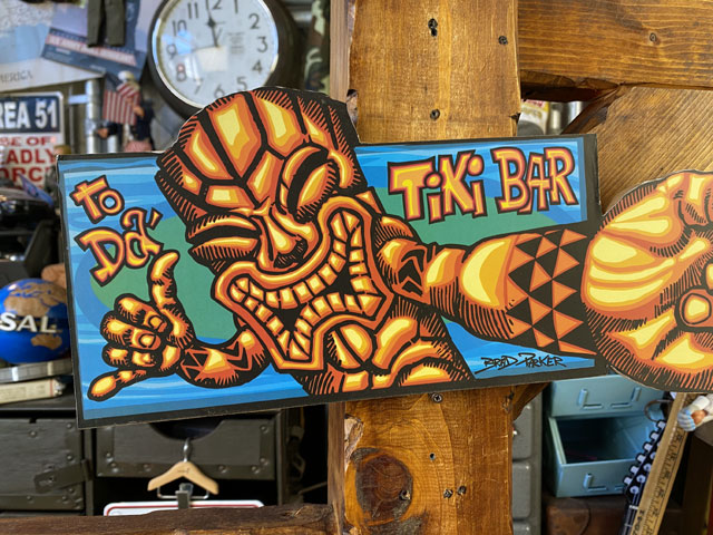 ティキバーはこっちだぜ！」 ティキ 指さしサインの通販・販売