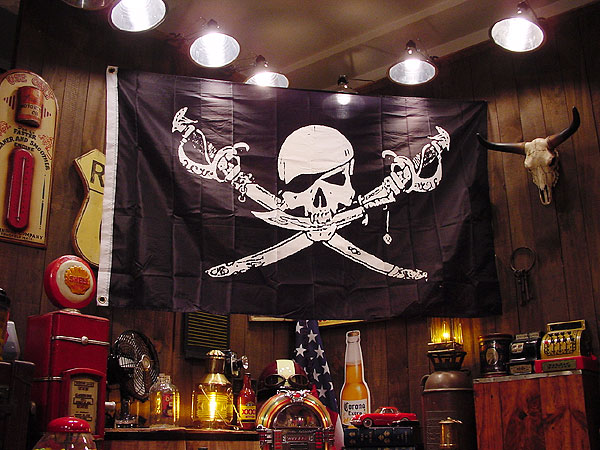 海賊フラッグ （クロスソード）の通販・販売 | アメリカ雑貨のテーマ