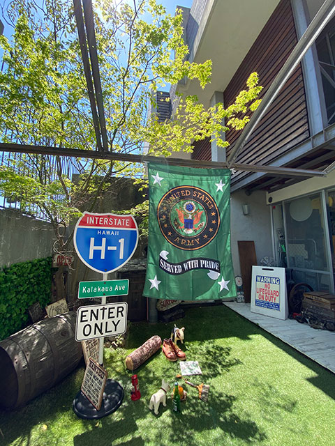 U.S.アーミー ミリタリーフラッグ （エンブレム/縦型）の通販