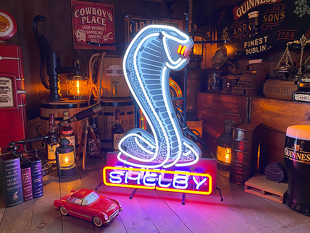 オリジナル　シボレーコルベットロゴネオンサイン ガレージ装飾 ネオン管 オーダー オリジナル シボレーコルベットロゴネオンサイン ガレージ装飾 ネオン