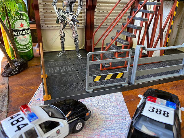 工場廃墟 ジオラマシーンセット 1/18スケール （ウォッチング