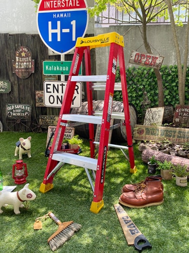 ルイビルラダー　ファイバーステップ　4フィート　120cm　レッド　耐荷重135kg|ガレージ演出グッズ/道具/工具|男の秘密基地作りに！ガレージング雑貨