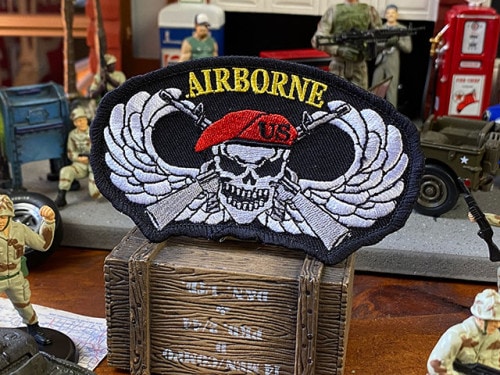 エアボーン　ミリタリーワッペン　（マルーンベレー）|ミリタリー|ワッペン