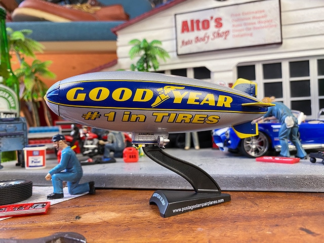 GOODYEAR  グッドイヤー　飛行船貯金箱 グッドイヤー GOODYEAR 飛行船 貯金箱 - メルカリ