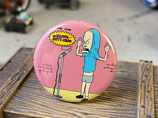 ドジャース ビンスカリーとウィルスミスボブルヘッドと非売品缶バッジ ドジャース ビンスカリーとウィルスミスボブルヘッドと非売品缶