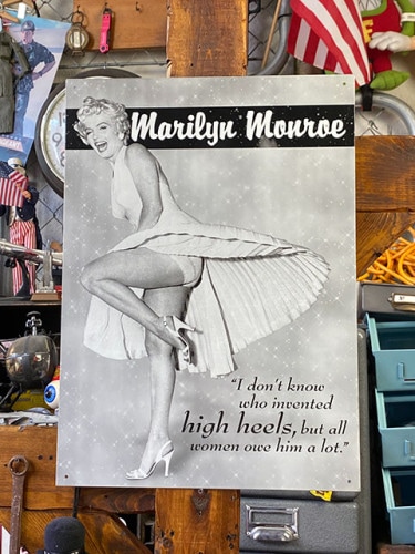 マリリン・モンロー　ブリキ看板　（7年目の浮気）|有名人/映画スター/テレビ俳優|ボクらの原点そして永遠！ブリキ看板
