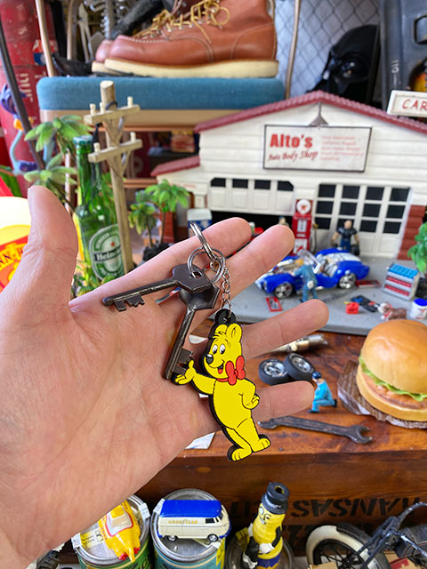 ハリボー ゴールドベア ラバーキーホルダー （スタンディング）の通販