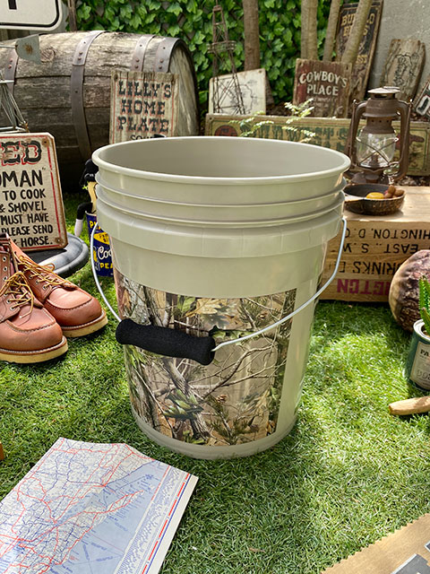 knmen127-0057 Supreme リークイト　5ガロン バケツ Supreme Leaktite 5-Gallon Bucket リークタイト 5ガロン バケツ