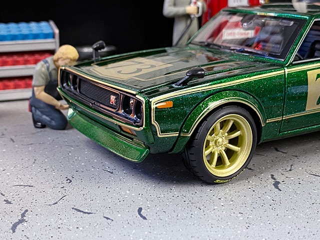 ミニカー マイスト 1/24 ケンメリカスタム Maisto 1/24 日産 ケンメリ GT-R カスタム改 ワタナベ 金 - メルカリ