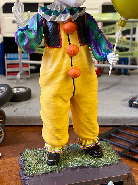 ヘッドノッカー IT ペニーワイズ (1990) 【NECA】 NECA ヘッドノッカー IT ペニーワイズ 1990 ピエロ フィギュア
