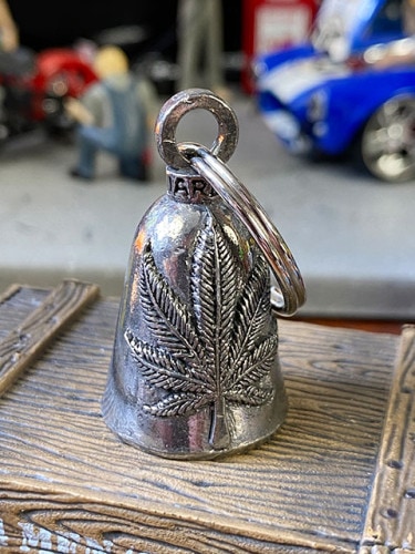 アメリカのバイカーのお守り　ガーディアンベル　（ヘンプ）　MADE IN U.S.A.|キーホルダー/ガーディアンベル|男の秘密基地作りに！ガレージング雑貨