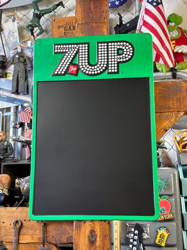 専用　「Strawberry candy」7up セブンアップ 掛け時計 レトロ 専用 「Strawberry candy」7up セブンアップ 掛け時計 レトロ