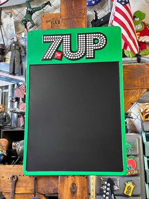 70年代　セブンアップ　看板　7up USA サイン　ミラー　ディスプレイ 7UP セブンアップ チョークボードサイン （1970年代ドットロゴ
