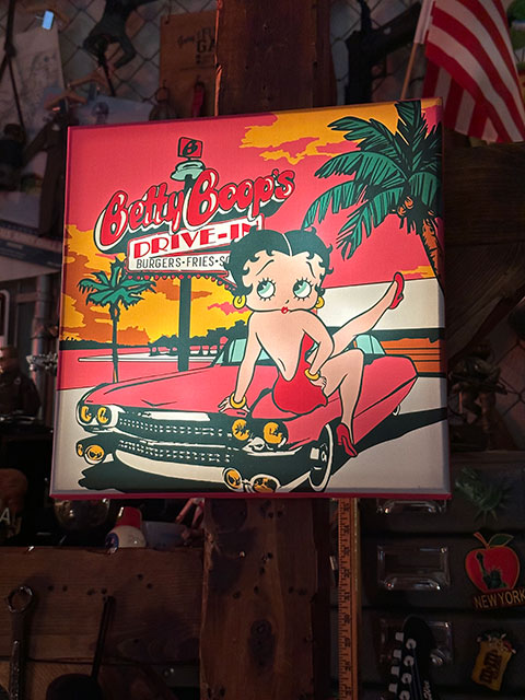 ベティちゃん LED照明 ネオンサイン 狭い 