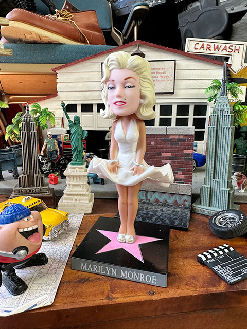 FUNKO ファンコ マリリン・モンロー ボビングヘッド （7年目の浮気）の