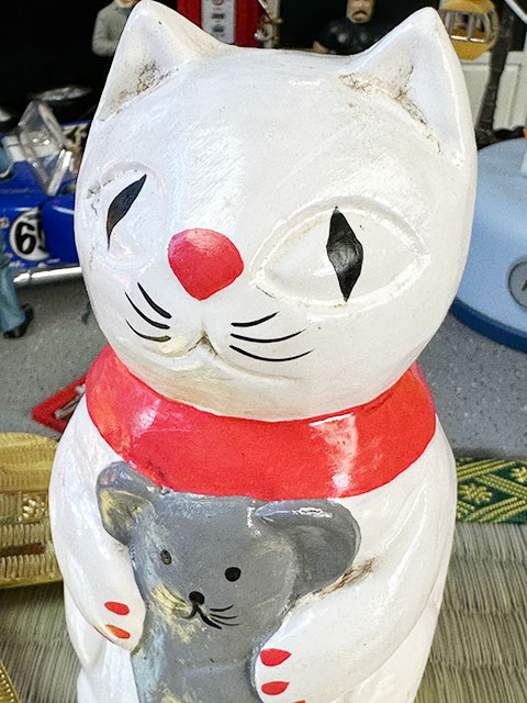 けい様　お取り置き中　自作絵画　黄色いソファ　猫とネズミの絵　買い物帰り この画像の中に「ネズミ」が隠れています 猫に見つからないように必死