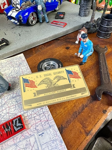 U.S.ソーシャルセキュリティ　ネームプレート　デッドストック品|小物/文房具/マグネット|男の秘密基地作りに！ガレージング雑貨