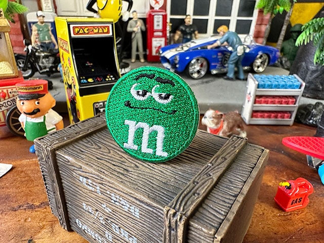 M&M's ラウンドチョコワッペン ミニサイズ （グリーン）の通販