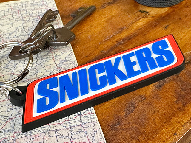 スニッカーズ ラバーキーホルダーの通販・販売 | アメリカ雑貨のテーマ