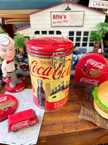 コカ・コーラ　キャニスター缶　ラウンドタイプ　（イエローシェル）|テーブルウェア/キッチンツール|コカ・コーラグッズ