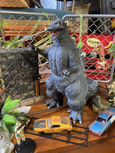 ゴジラ　デラックスフィギュアバンク　貯金箱　アメリカ直輸入　東宝特撮怪獣|映画関連グッズ|もはや店長すら迷子になるアメ雑ジャングル