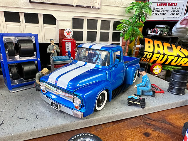 1956年 フォード F-100 ピックアップ ダイキャストミニカー タイヤ