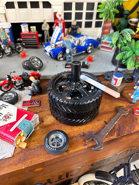 タイヤホイール型 スピンアシュトレイ （ブラック/TYPE A） 灰皿の通販