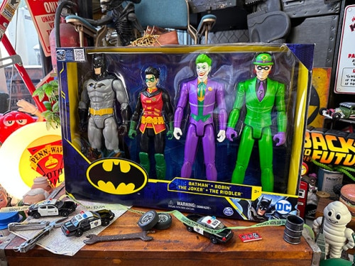 バットマン　キッズトイ　フィギュア　4体セット　30cm|映画関連グッズ|もはや店長すら迷子になるアメ雑ジャングル