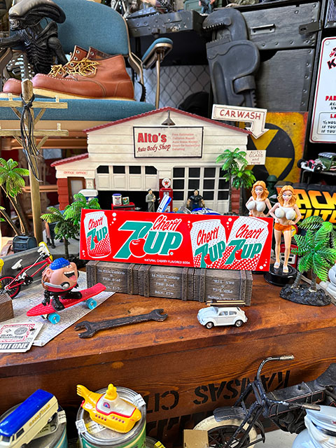 7UP セブンアップ バンパーステッカー （チェリー/レッド）の通販