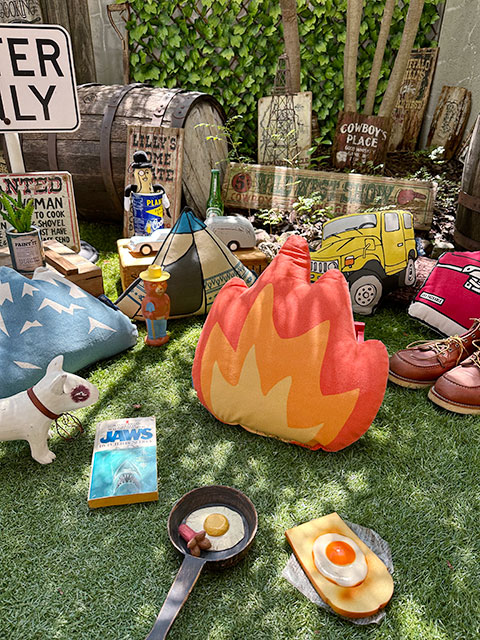 キャンプモチーフクッション （ボンファイア/焚き火） 単品の通販