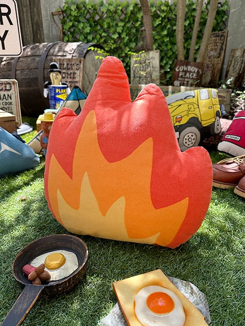 キャンプモチーフクッション （ボンファイア/焚き火） 単品の通販